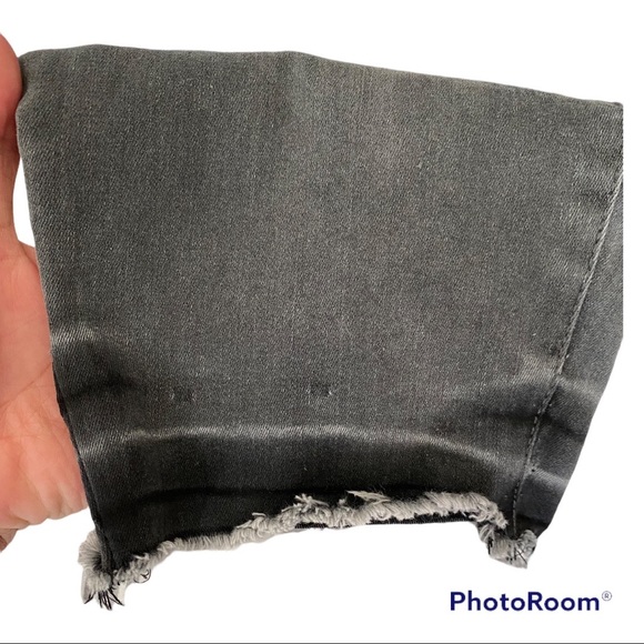 GOOD AMERICAN Jeans, Raw Hem Crop Skinny Jeans, size 20 - Picture 10 of 11